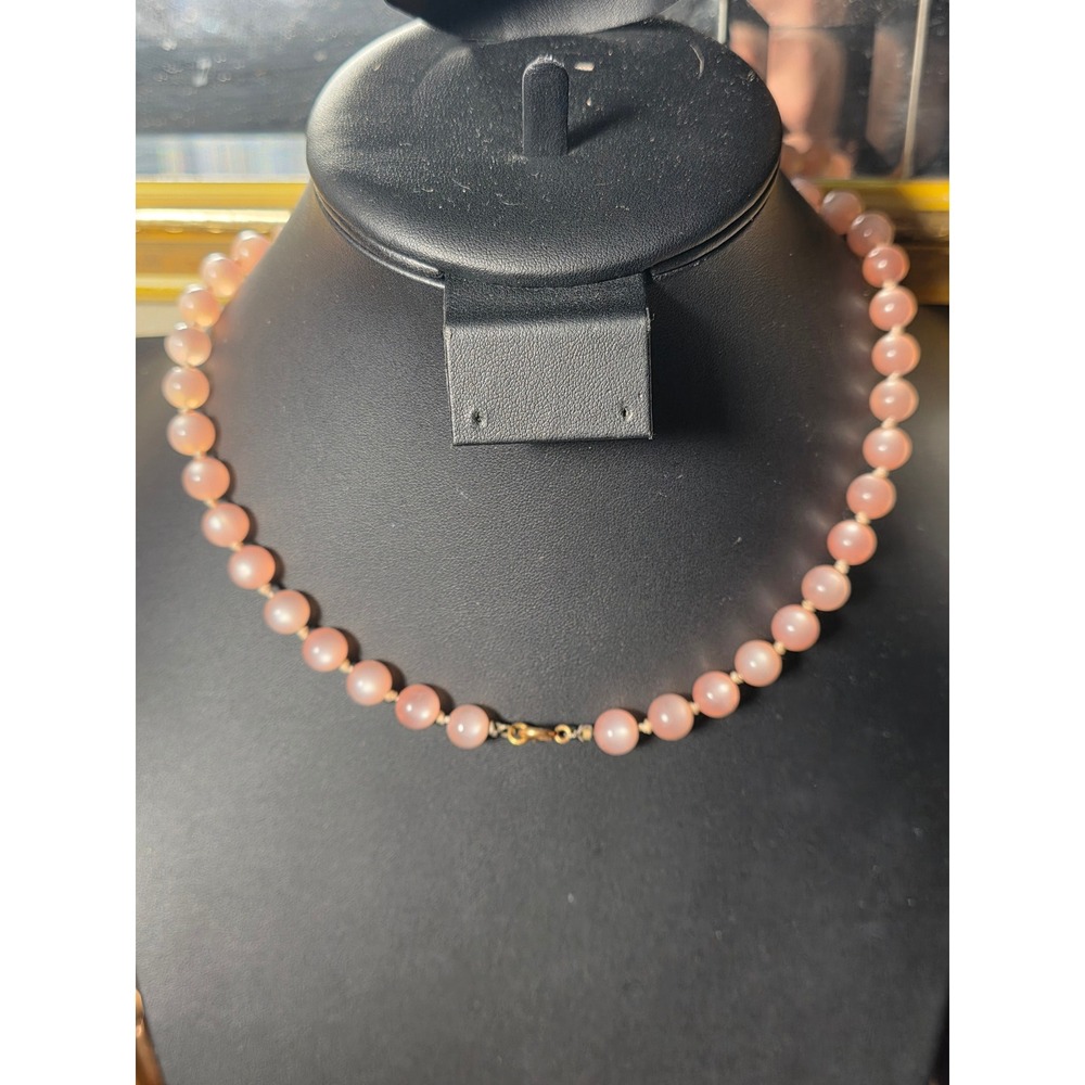 Vintage Pink Moonglow Lucite Graduated Beaded Necklace 18" - Picture 3 of 16